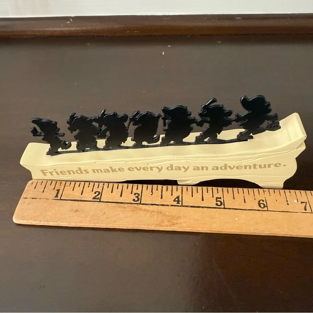 Disney Hallmark 7 Dwarfs Silhouette Friends Make Every Day an Adventure Figurine